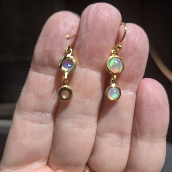 Opal sterling & gold 4k each earrings - Picture 8 of 8